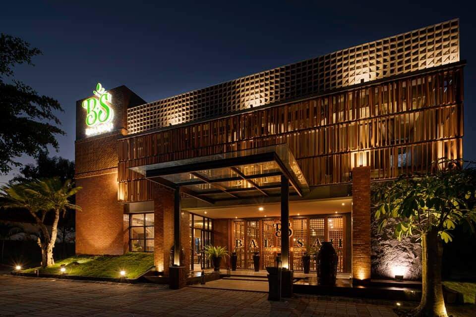 ImagImage of MRS. SEPTI LUXURIOUS HOUSE BALE SAJI RESTAURANT 4 Andremeda Pranadja Group Plan & 3D Design Proyek